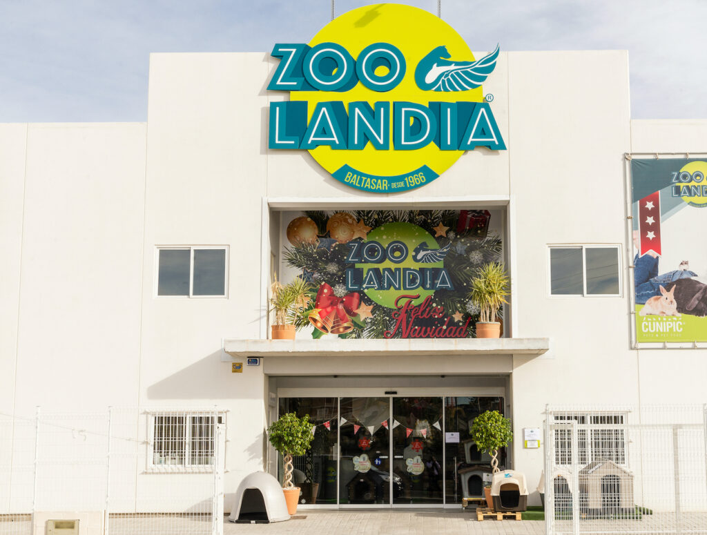 Construcción de nave comercial para Zoolandia en San Antonio de Benagéber