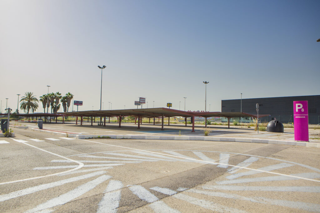 Adecuación del parking P8 del Aeropuerto de Valencia